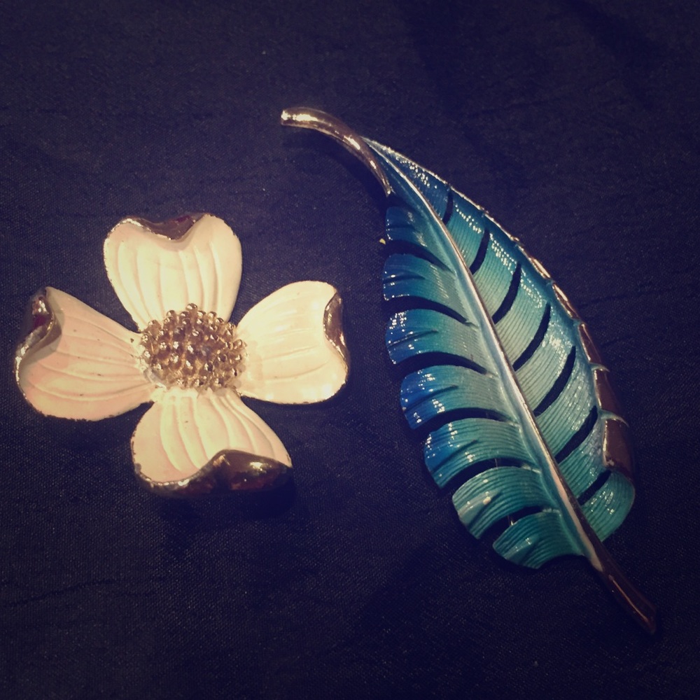 Pair of vintage brooches